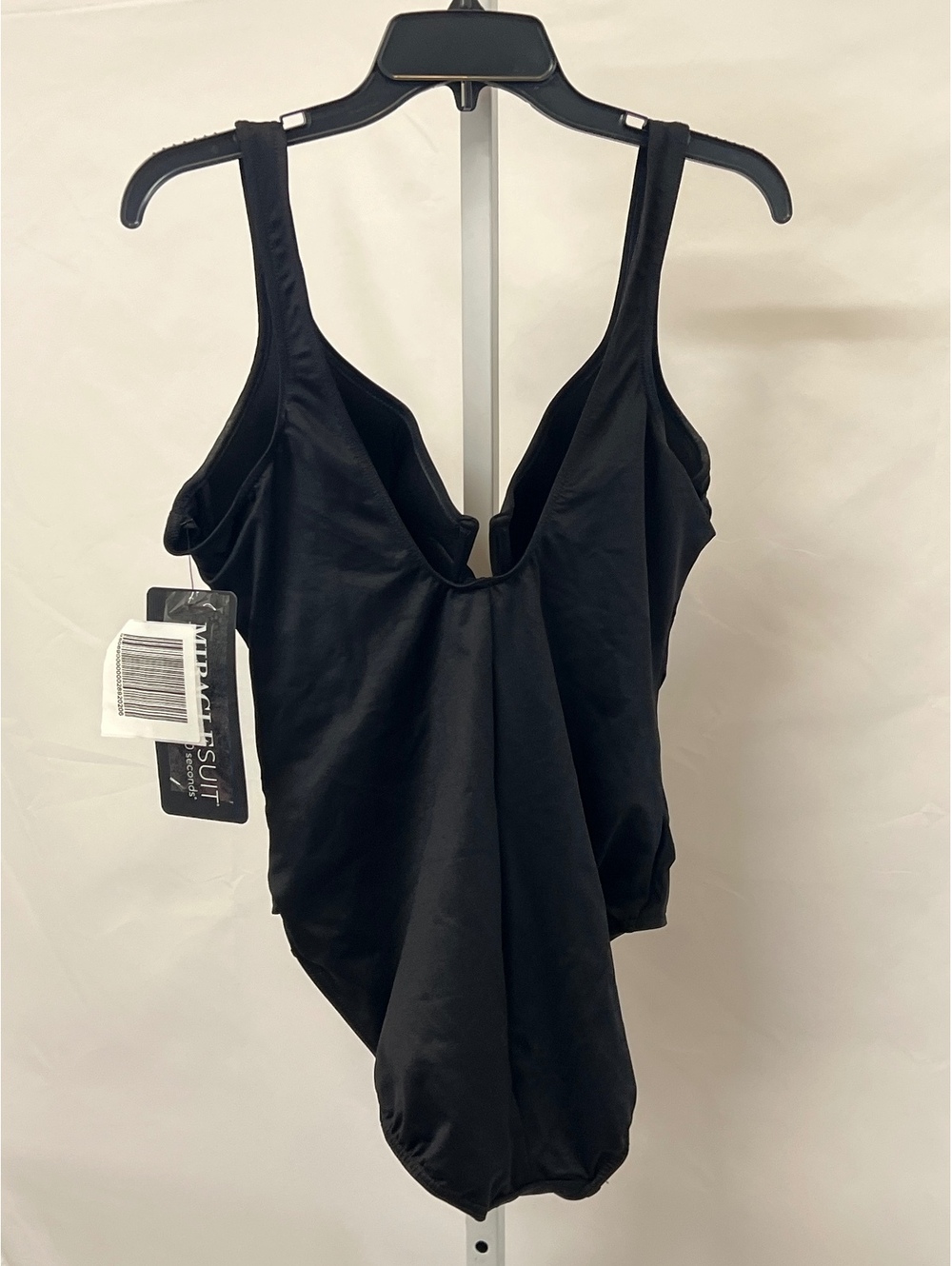 Miraclesuit Plus Size Escape One Piece - Picture 6 of 8